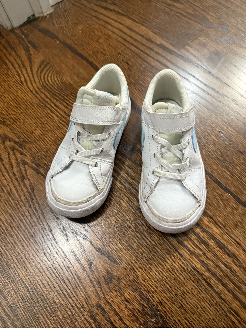 Nike Kids White Sneakers with Light Blue Swoosh - Velcro